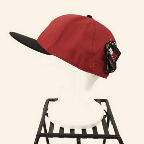 OC Sports Pro Flex eco3 Red Black Fitted NW Embroidered Hat Mens L/XL - Picture 6 of 9